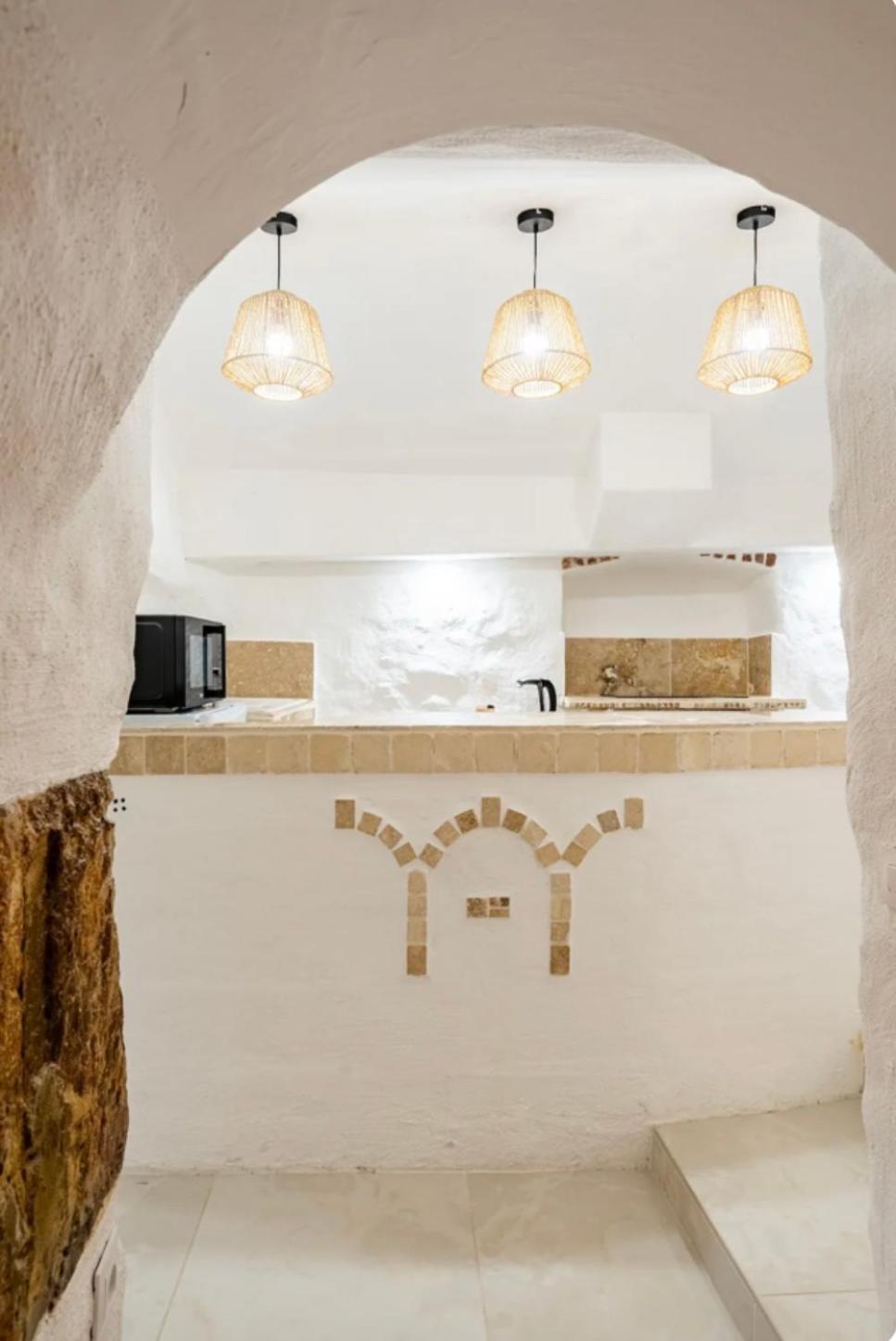 Le Temple D'Aphrodite, Appartement Avec Spa Vienne  Dış mekan fotoğraf